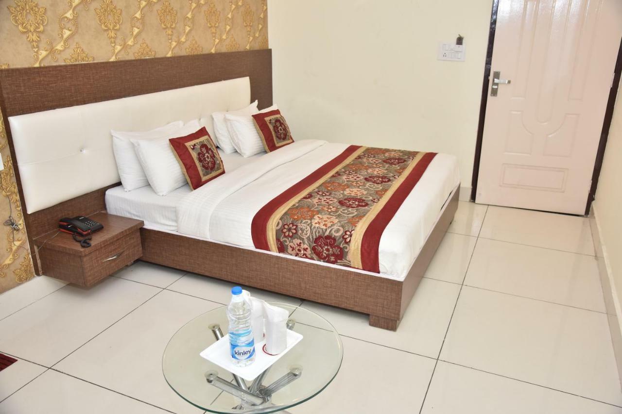 Hotel Oscar أمريتسار المظهر الخارجي الصورة