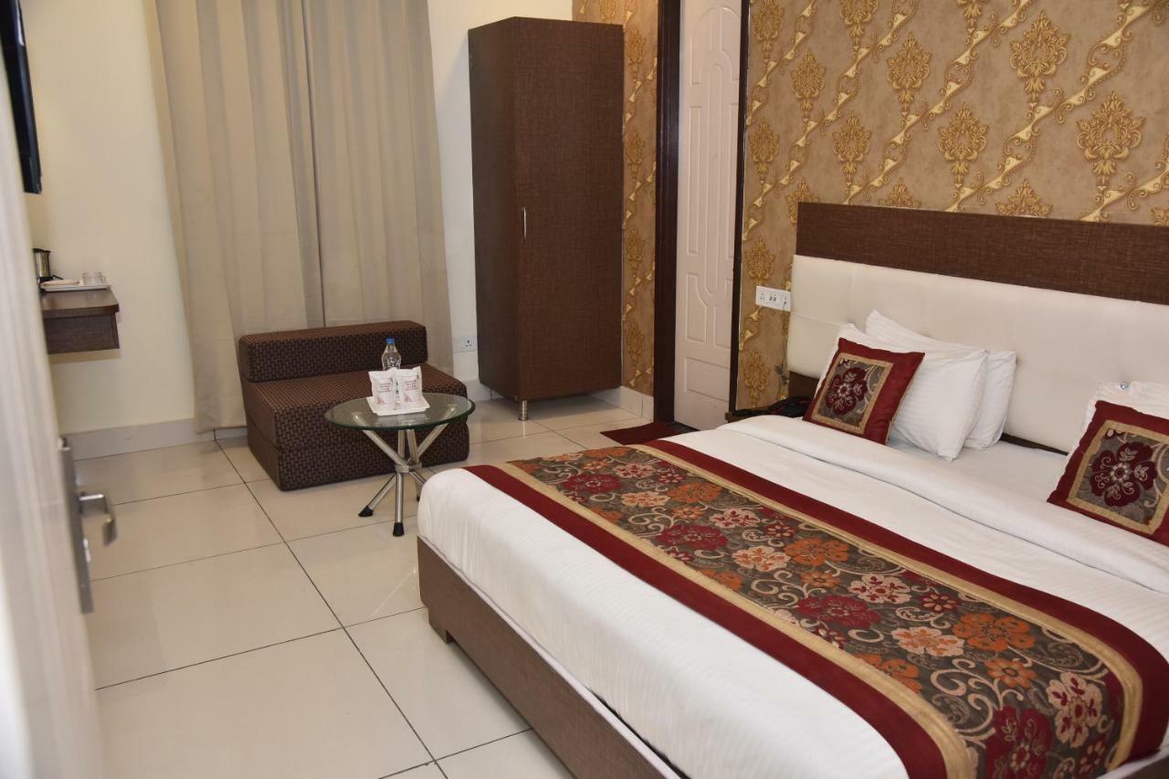 Hotel Oscar أمريتسار المظهر الخارجي الصورة