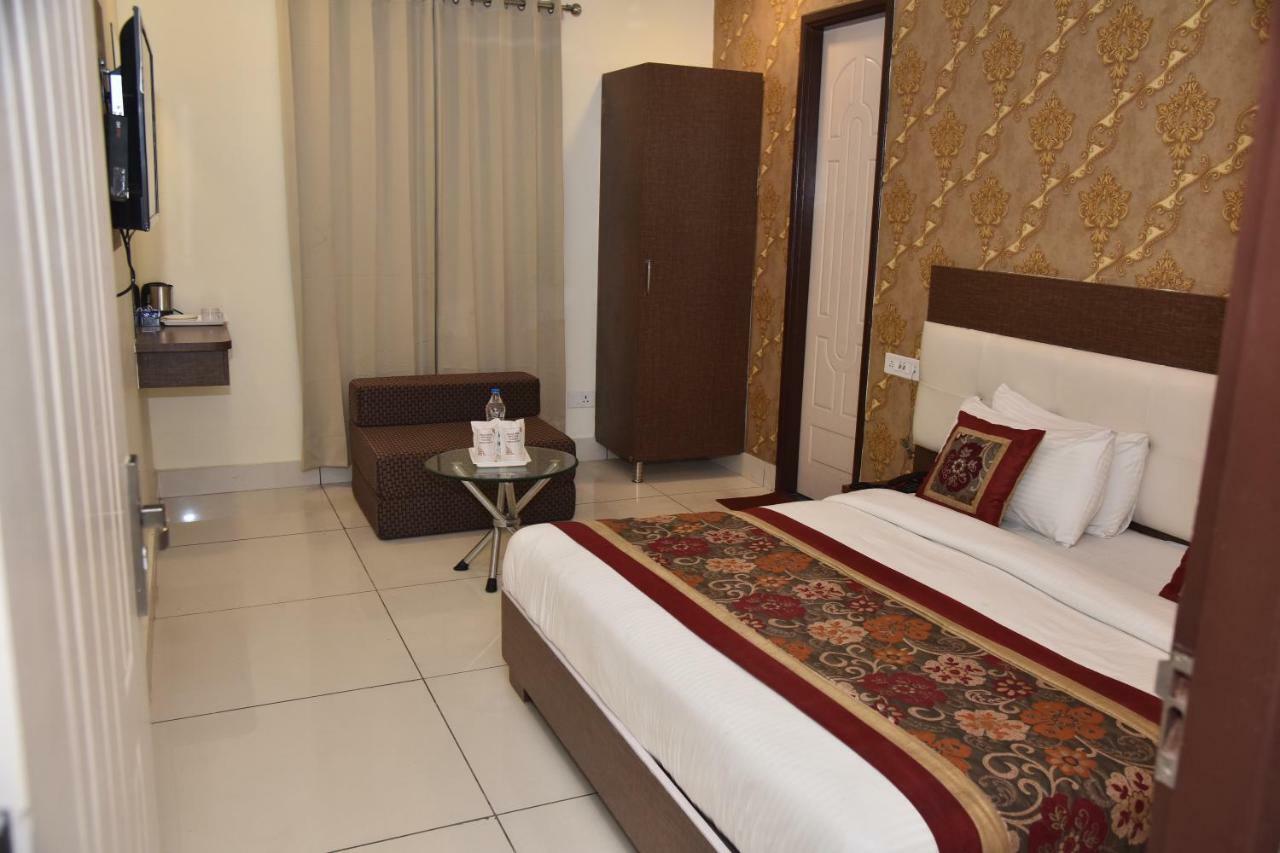 Hotel Oscar أمريتسار المظهر الخارجي الصورة