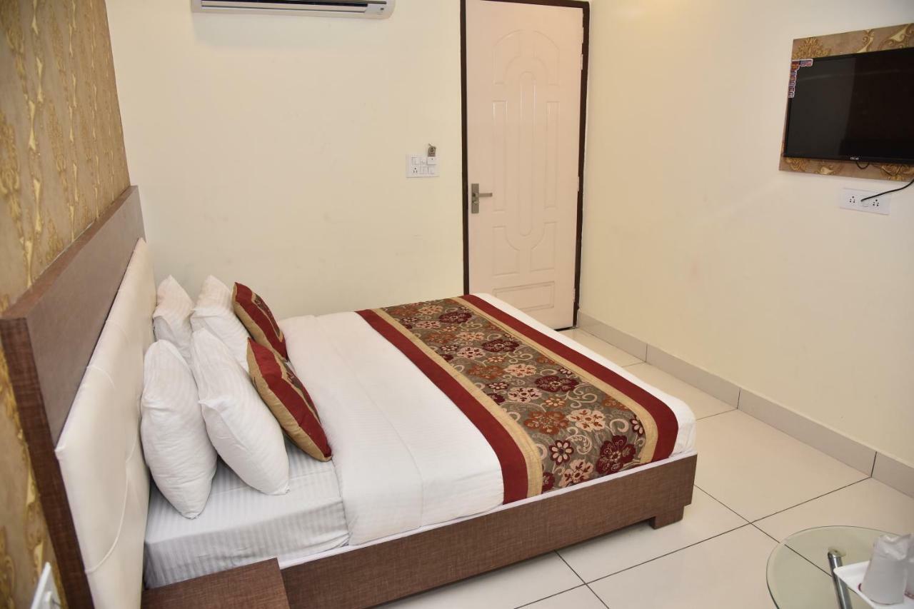 Hotel Oscar أمريتسار المظهر الخارجي الصورة